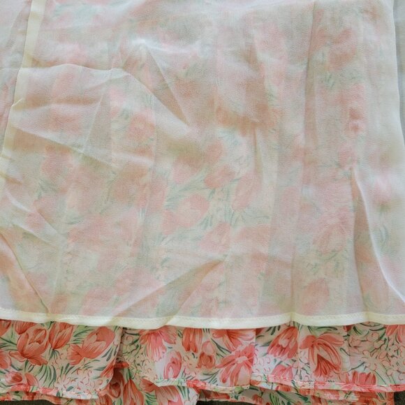 Lush Floral Short Sleeve Open Back Dress Size S - Picture 4 of 8